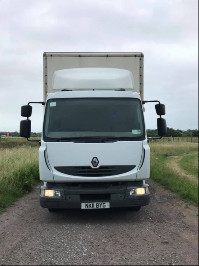 Renault Midlum Curtainsider