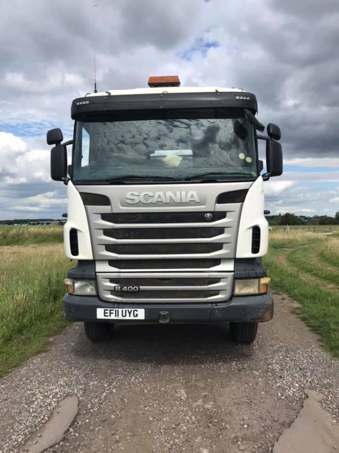 Scania R400 8x4 Tipper