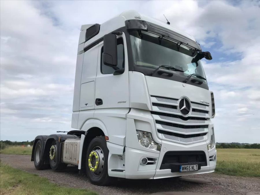 Mercedes Actros Big Space