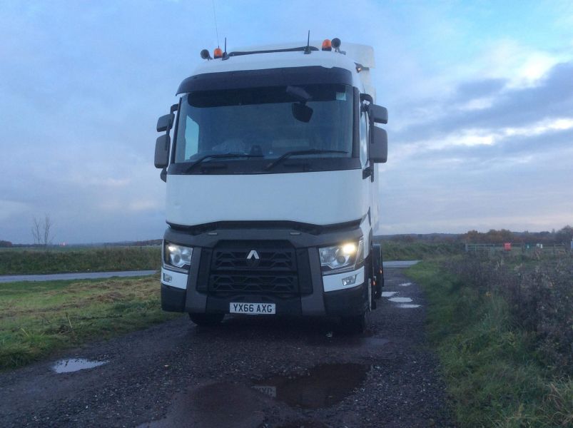 Renault  T Range 430 4x2 Tractor Unit