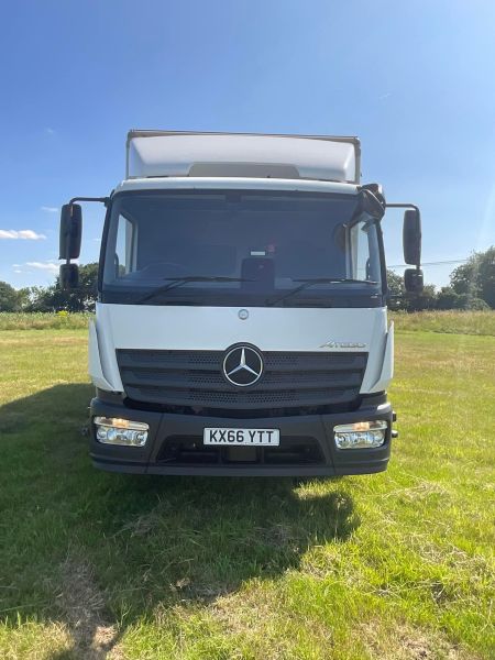 Mercedes Benz  1524 Curtainsider