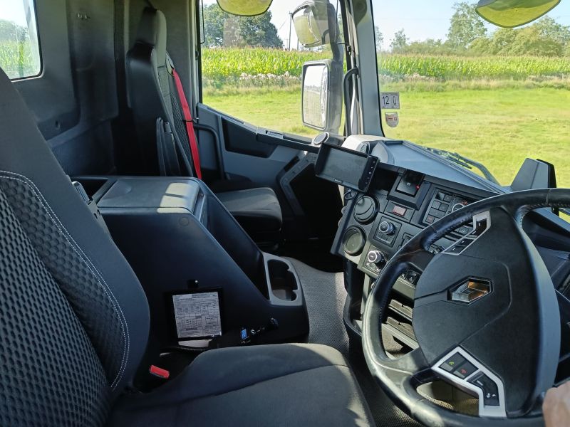 Renault  C460 8x4 Tipper 