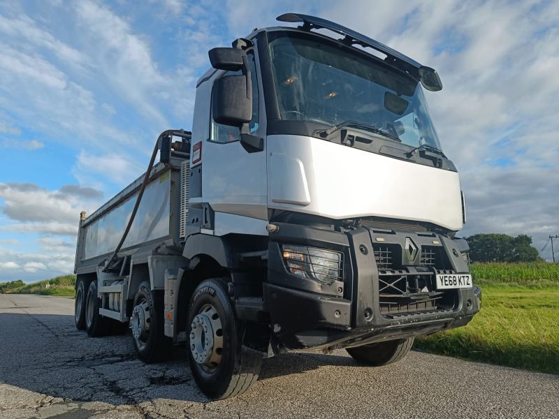 Renault  C460 8x4 Tipper 