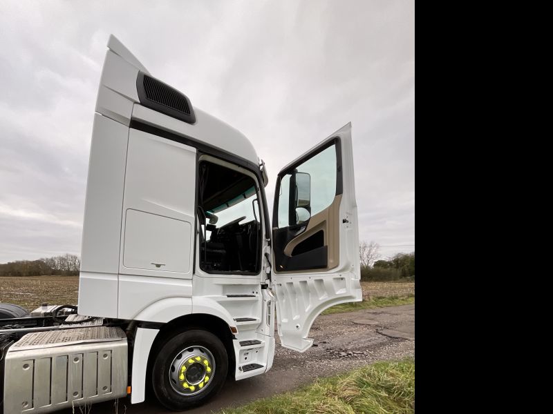 Mercedes Actros  2545 Midlift Hydraulics Low Km