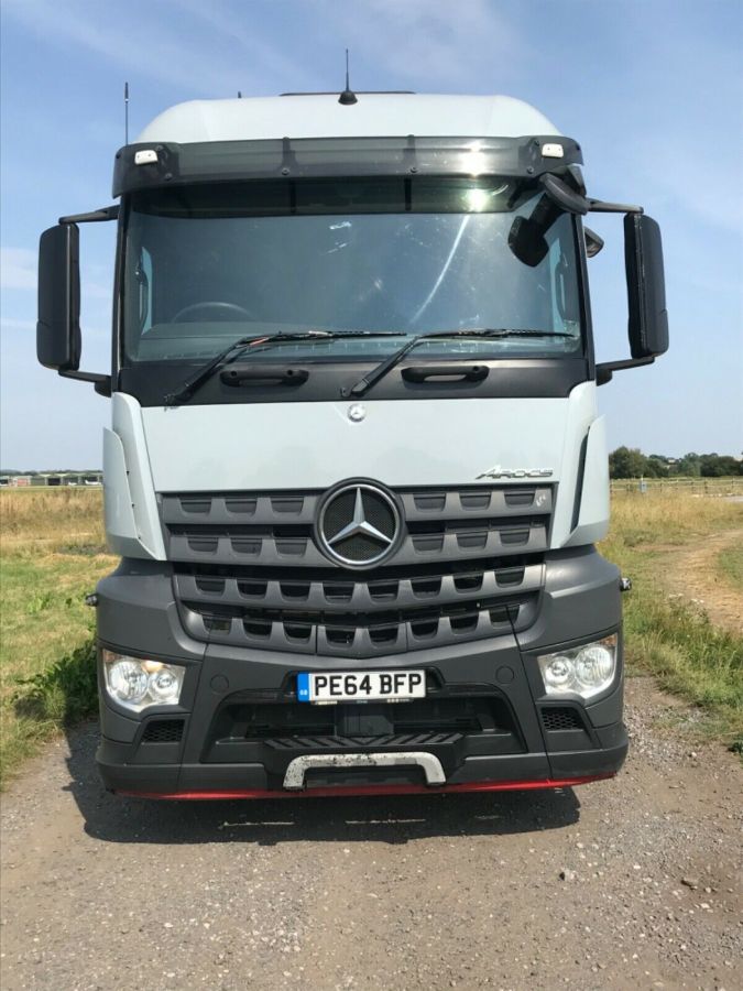 Mercedes Benz Arocs 2545