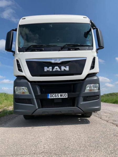 MAN TGX 26.440 6X2 MIDLIFT TRACTOR UNIT