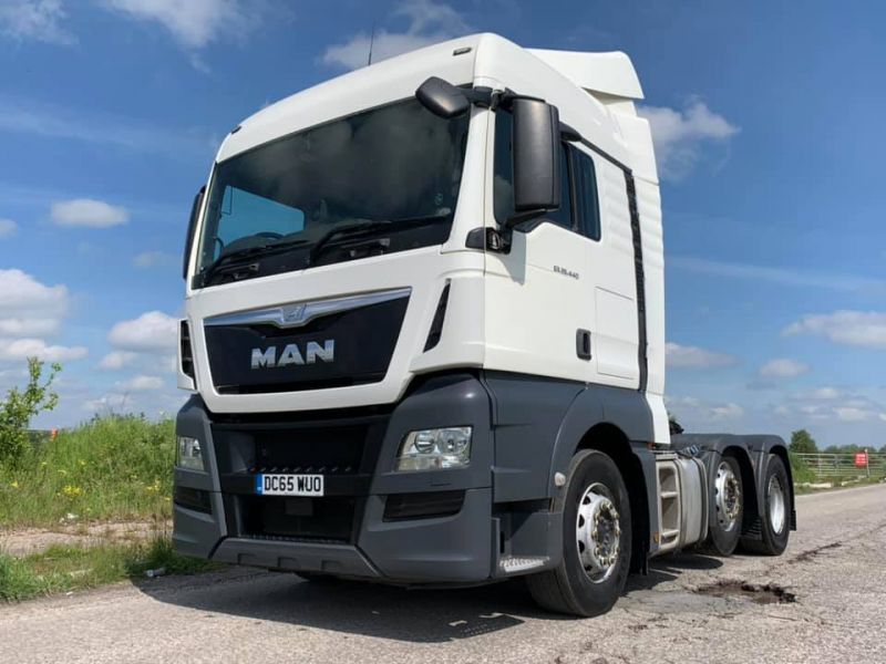 MAN TGX 26.440 6X2 MIDLIFT TRACTOR UNIT